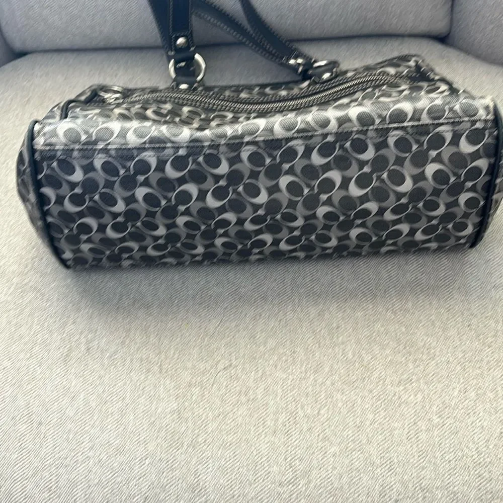 Coach Chelsea Bias Signature Shoulder Bag Purse